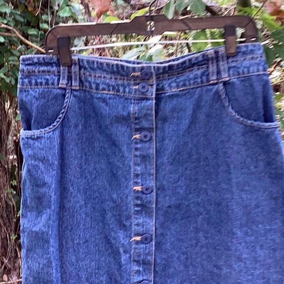 🦋NWOT Kim Rogers Just So Fun Size 12 Denim Skirt Wardrobe Must Have 🦋 - Picture 7 of 9